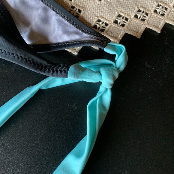 3/10$ Bikini bottom - Picture 2 of 4